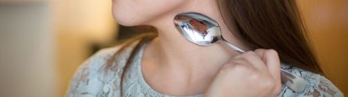 how-to-get-rid-of-a-hickey-with-a-spoon